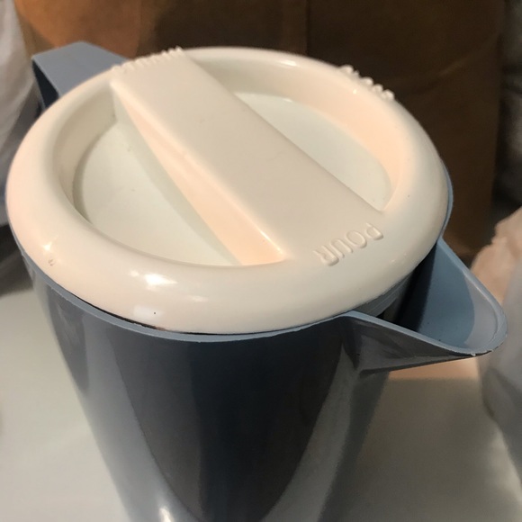 Vintage Serving Pitcher - Picture 3 of 6